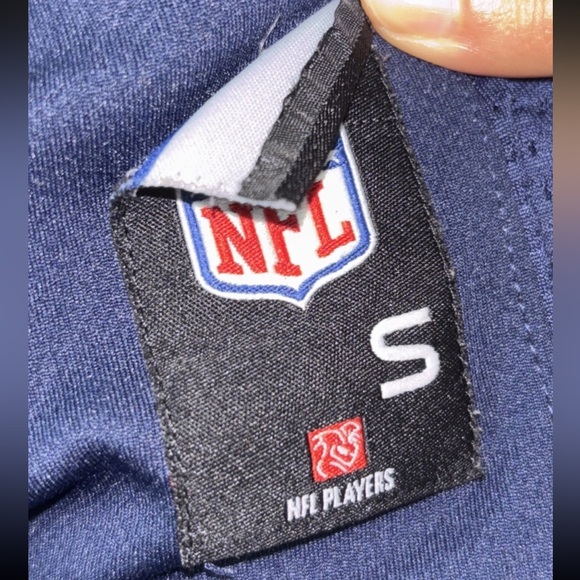 ♦️SOLD ♦️New England Patriots Rob Gronkowski NFL Youth Small Jersey Home Blue - Picture 7 of 7